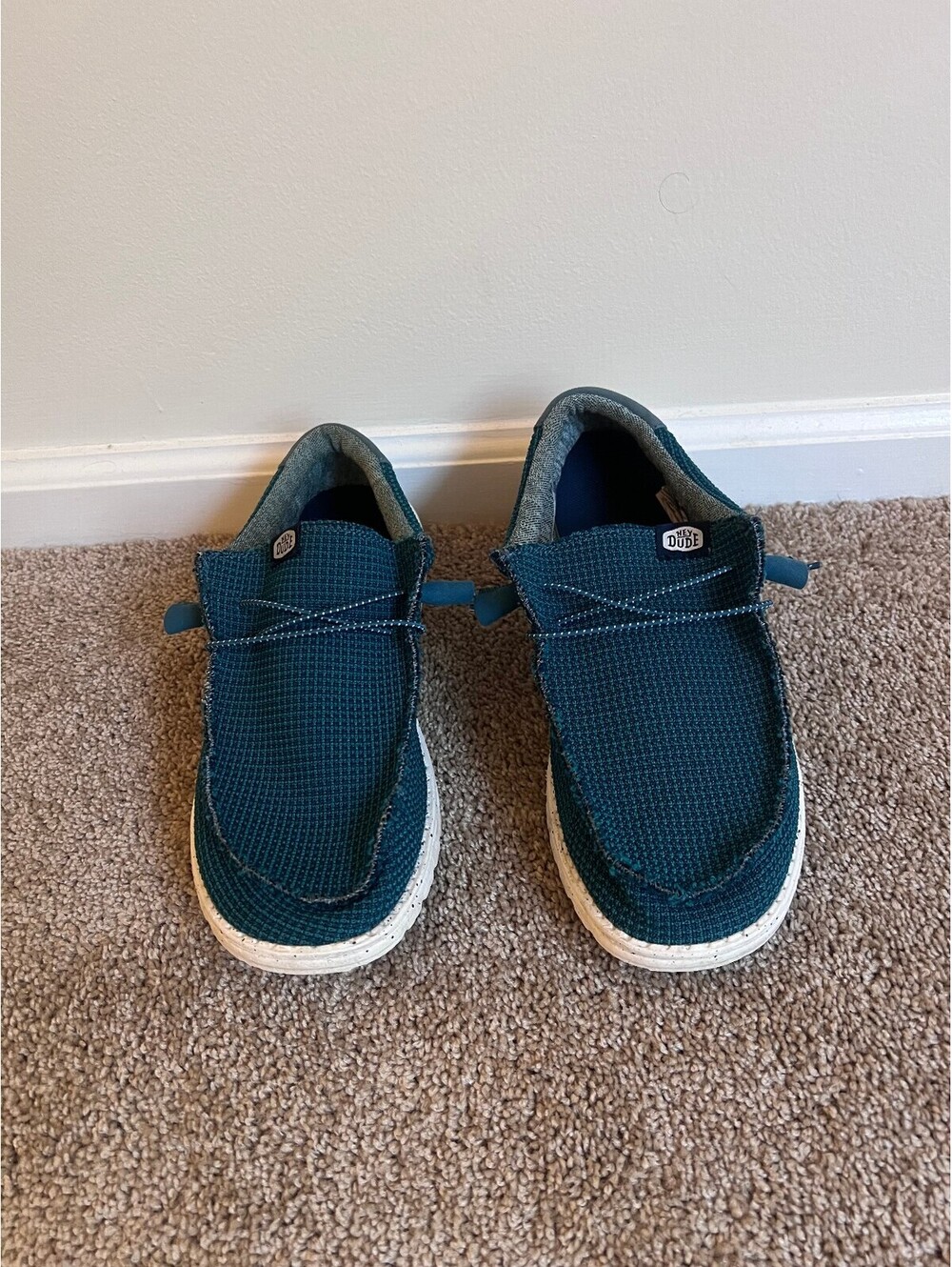 Hey Dude Mens Teal Mesh shoes size 10